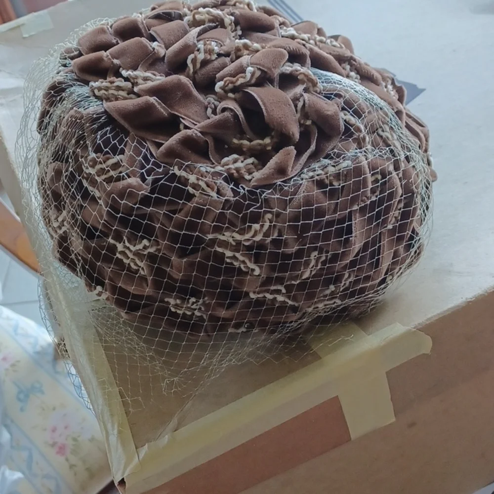Vintage Union Made basketweave netting pillbox hat
